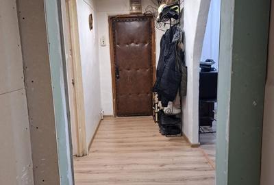 Apartament cu 4 camere decomandat în Feldioara