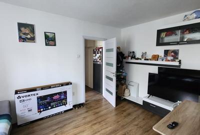 Apartament cu 3 camere semidecomandat, mobilat în Mănăștur