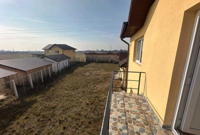 Casă cu 4 camere în Drăgoeni - 3