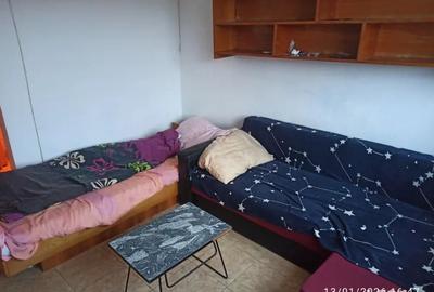 Garsonieră decomandată în UMT
