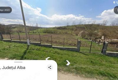 Teren de 1900 mp, în Căptălan