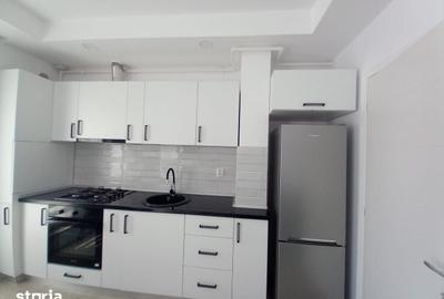 Apartament cu 3 camere în Ștefăneștii de Jos