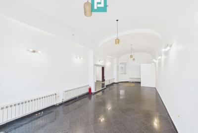Spațiu comercial, de 70 mp, în Central
