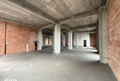 Spațiu comercial, de 550 mp, în Central - 2