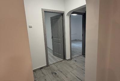 Apartament cu 3 camere decomandat în Tei - 9