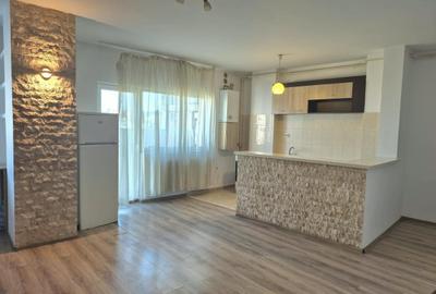 Apartament cu 2 camere semidecomandat în Florești