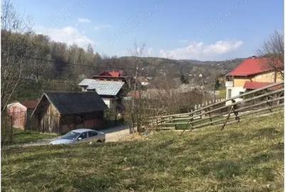 Teren de 2380 mp, în Central - 3