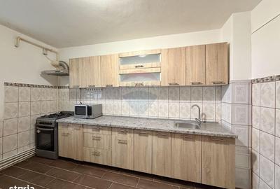 Apartament cu 3 camere decomandat în Berceni - 10