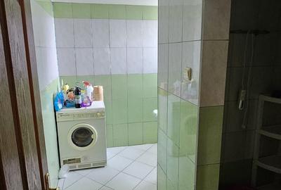 Casă cu 4 camere cu Teren 6000 Mp în Crasna