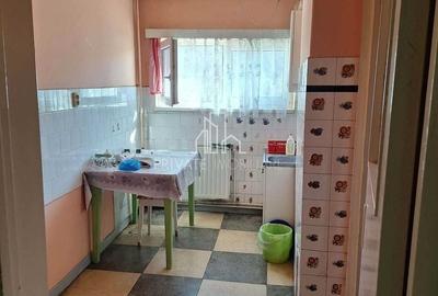 Apartament cu 3 camere decomandat în Dâmbu Pietros - 5