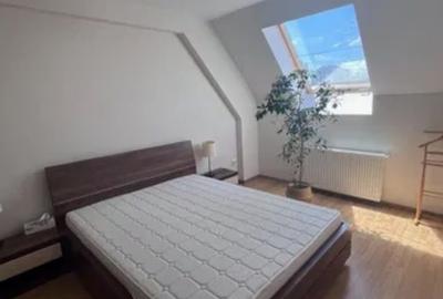 Apartament cu 3 camere decomandat, mobilat în Titan