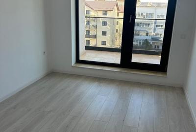 Apartament cu 3 camere în Valea Lupului