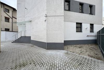 Birou, de 459.70999145508 mp, în Unirii - 14