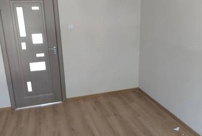 Casă cu 3 camere cu Teren 1720 Mp în Biharia