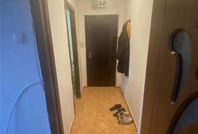 Apartament cu 2 camere semidecomandat în Central - 1