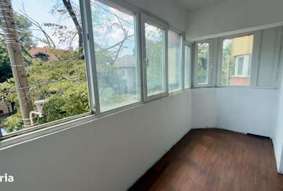 Apartament cu 3 camere în Lacul Tei