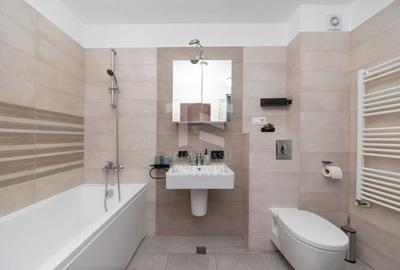Apartament cu 2 camere semidecomandat, mobilat în Tractorul - 5