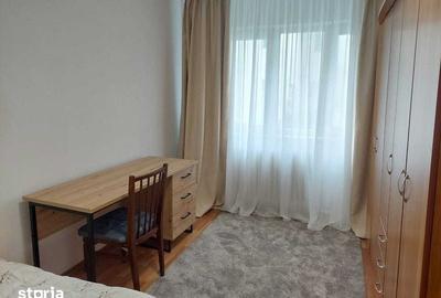 Apartament cu 3 camere semidecomandat în Mărăști