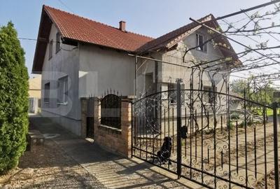 Casă cu 4 camere cu Teren 1224 Mp în Central