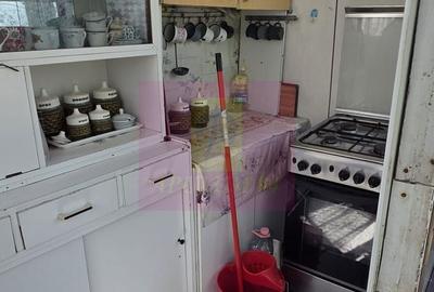 Casă cu 5 camere cu Teren 330 Mp în Slobozia