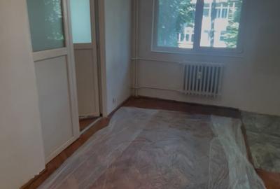 Apartament cu 2 camere nedecomandat în Tătărași