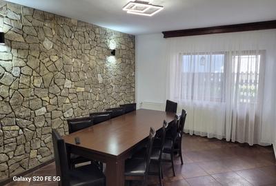Casă cu 9 camere cu Canalizare în Bușteni - 3
