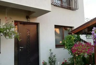 Casă cu 4 camere cu Teren 1200 Mp în Central - 2