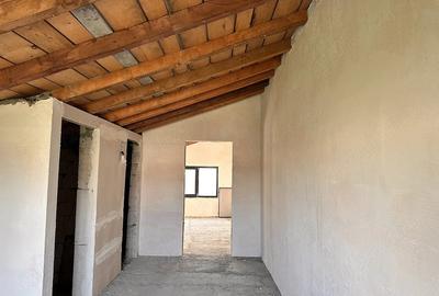 Casă cu 4 camere cu Teren 260 Mp în Central - 2