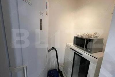 Apartament cu 4 camere decomandat în 1 Mai - 9