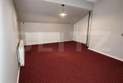 Spațiu comercial, de 400 mp, în Central - 7