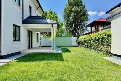 Casă individuală cu 9 camere cu Canalizare în Corbeanca