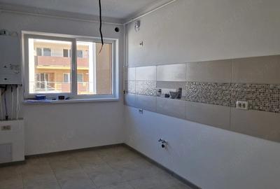 Apartament cu 2 camere decomandat în Sânpetru