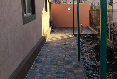 Casă cu 3 camere cu Teren 300 Mp în Valu lui Traian - 5