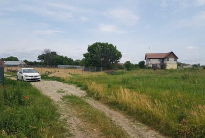 Teren Construcții intravilan de 648 mp, în Săbăreni - 1