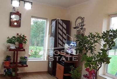 Casă individuală cu 2 camere cu Canalizare în Central - 4