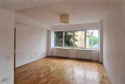 Casă individuală cu 9 camere cu Teren 358 Mp în Domenii - 10