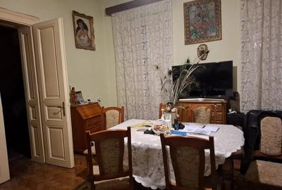 Apartament cu 3 camere semidecomandat în P-ța Maria - 2