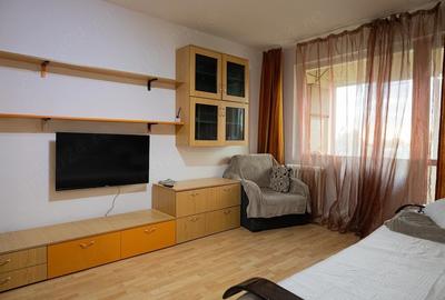 Apartament cu 2 camere decomandat în Titan