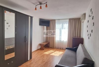 Apartament cu 2 camere decomandat, mobilat în Est