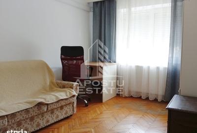 Apartament cu 3 camere, mobilat în Podgoria