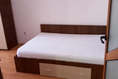Garsonieră decomandată în Tineretului