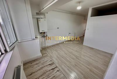Garsonieră decomandată în Cetate