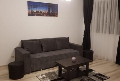 Garsonieră decomandată în Central