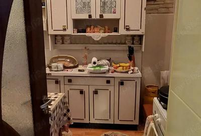 Apartament cu 3 camere semidecomandat în Deveselu - 7