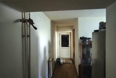 Casă cu 7 camere cu Teren 1000 Mp în Jilava