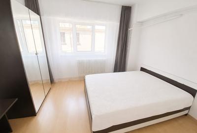 Apartament cu 2 camere decomandat în Calea Victoriei