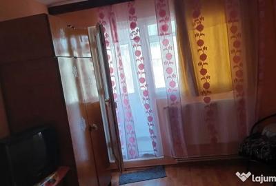 Apartament cu 2 camere decomandat în Siderurgiștilor
