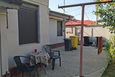 Casă cu 3 camere cu Teren 320 Mp în Rahova