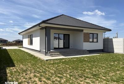 Casă cu 4 camere cu Teren 533 Mp în Sântandrei