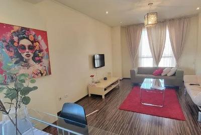 Apartament cu 2 camere decomandat, mobilat în Decebal
